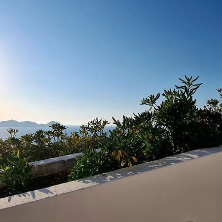 Guest House Villa Il Gabbiano Понца Екстериор снимка
