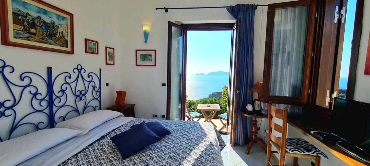 Guest House Villa Il Gabbiano Понца Екстериор снимка