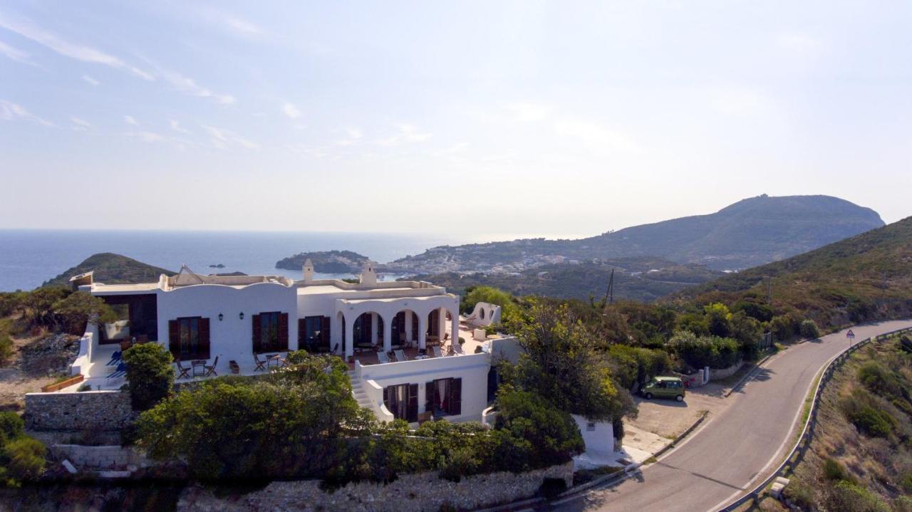 Guest House Villa Il Gabbiano Понца Екстериор снимка