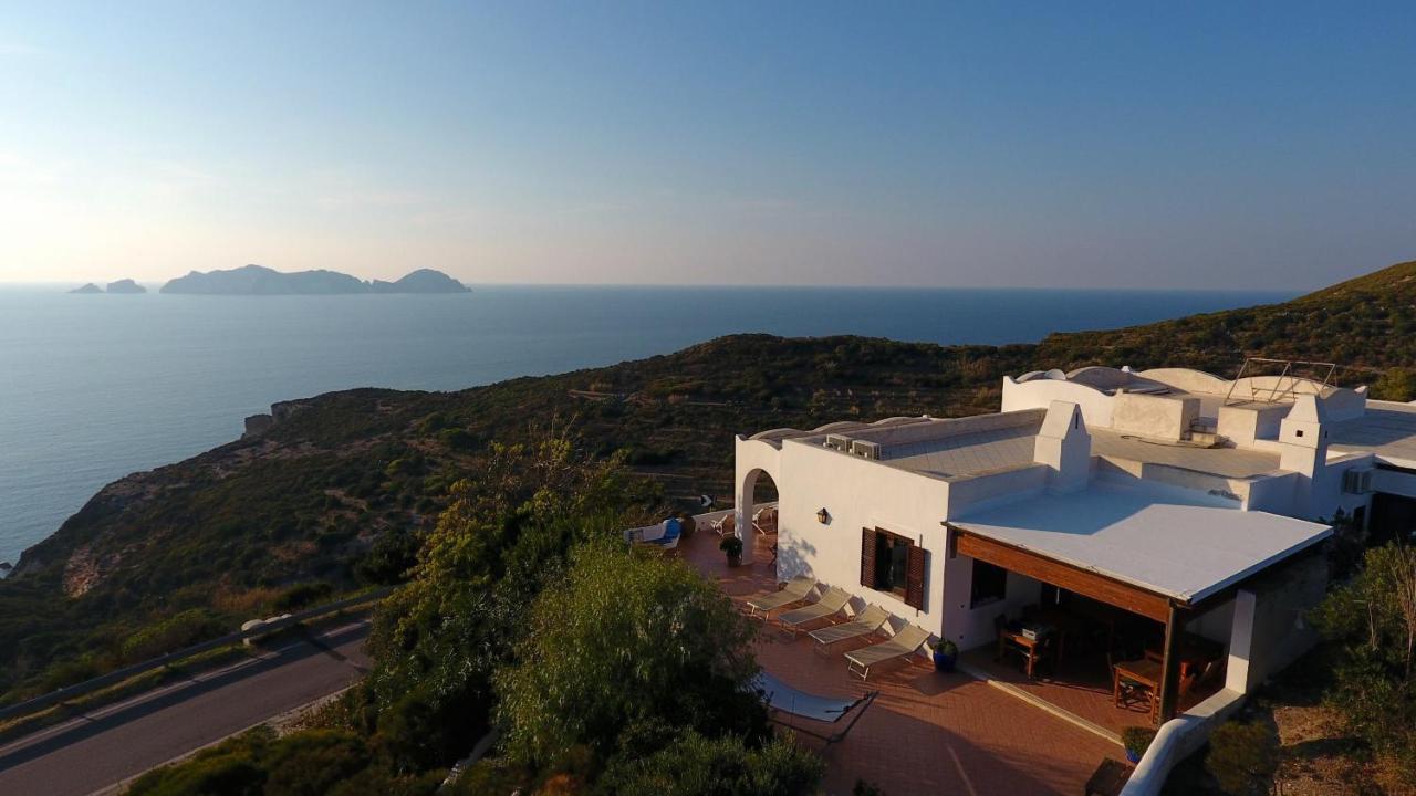 Guest House Villa Il Gabbiano Понца Екстериор снимка