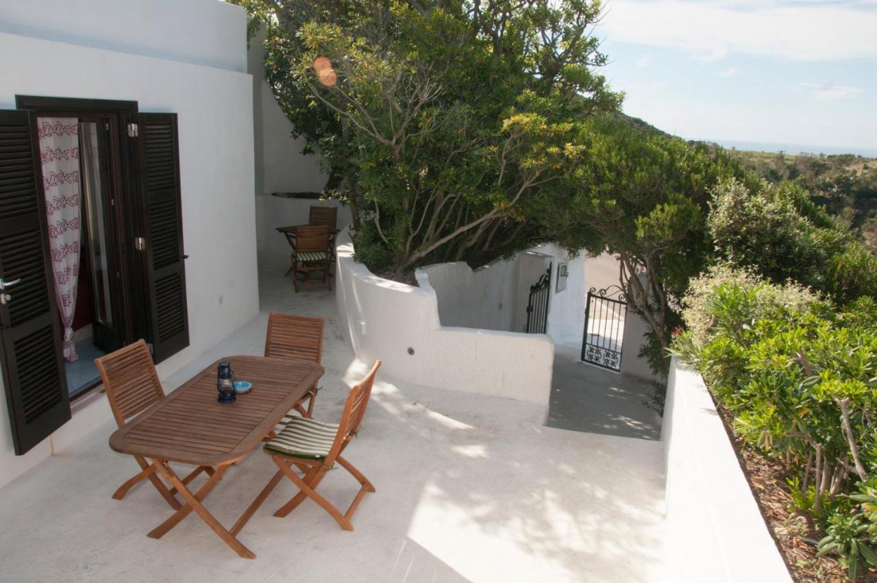 Guest House Villa Il Gabbiano Понца Екстериор снимка