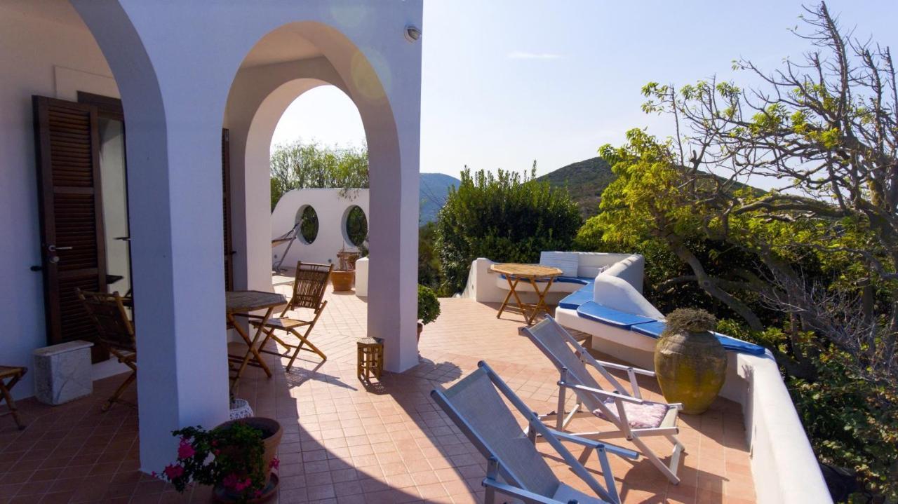 Guest House Villa Il Gabbiano Понца Екстериор снимка